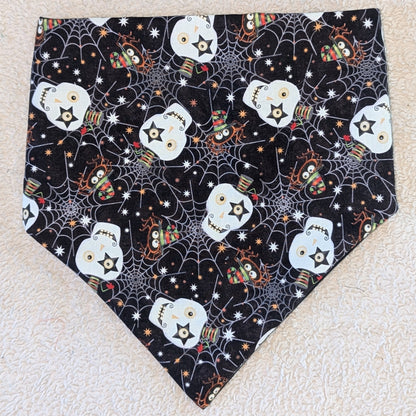 Glow In The Dark Skull Halloween Pet Bandana